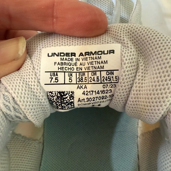 Under Armour Charged Assert 10 Running Shoes Womens Size 7.5 Sneakers Gray - Picture 7 of 7